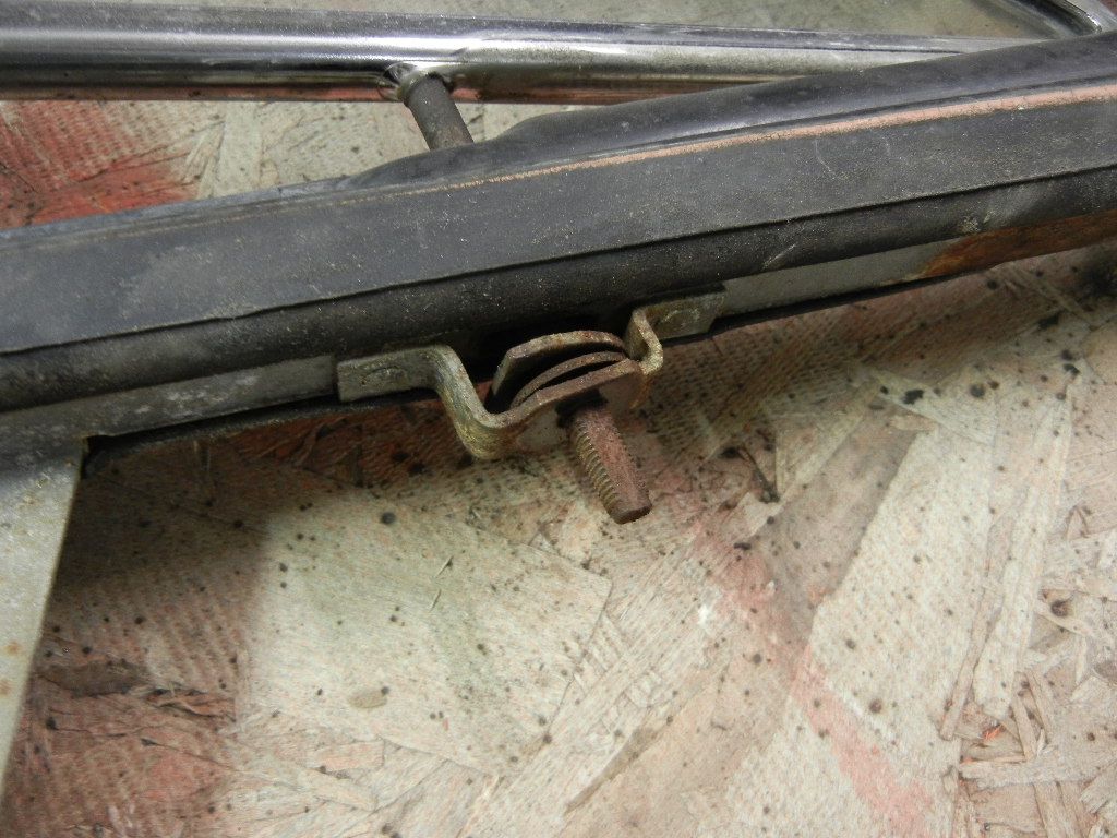 Removing vent window glass from vent frame LM